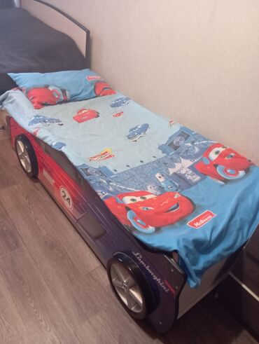 кровать машина: Кровать-машина, Для мальчика, Б/у
