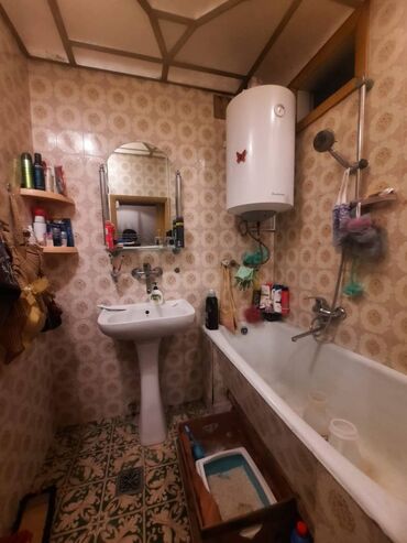 Köhnə tikili: Bakı, 4 otaqlı, Köhnə tikili, m. Gənclik, 100 kv. m — 18