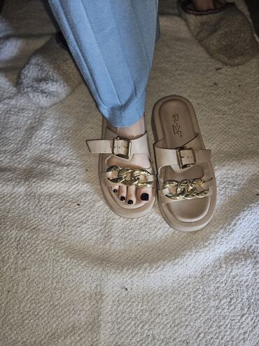 gumene papuce grubin: Fashion slippers, Africa, 38