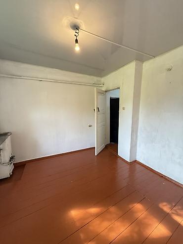 Продажа полдома: Продаётся полдома❗️ ✅️2,3 соток ✅️Район:Рабочий городок ✅️Общая — 4