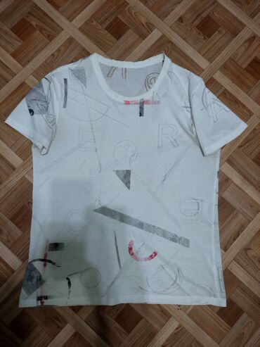 Рубашки: Рубашки и Футболки на рост 170, вес 60 Новые и б/у, цены от 100 до — 10