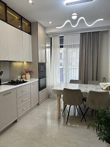 70: 2 комнаты, 70 м², Асанбай мкр Элитка, 2 этаж — 1
