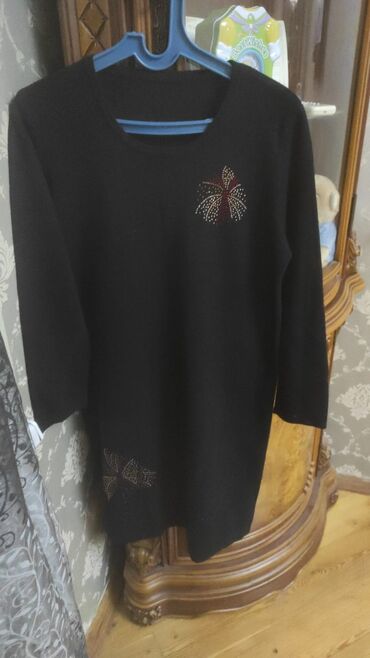 Dəstlər, kostyumlar: Qadın geyim dəsti – 4 məhsul 1) Cins ətək - Tünd mavi denim - Ön — 19