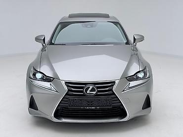 Lexus: Lexus IS: 2019 г., Бензин — 3