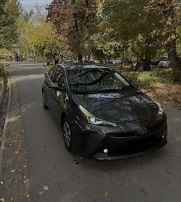 prius 2005: Toyota Prius: 2020 г., 1.8 л, Автомат, Гибрид, Хэтчбэк — 2