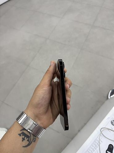 irşad iphone 13 pro: Qara, Face ID — 3