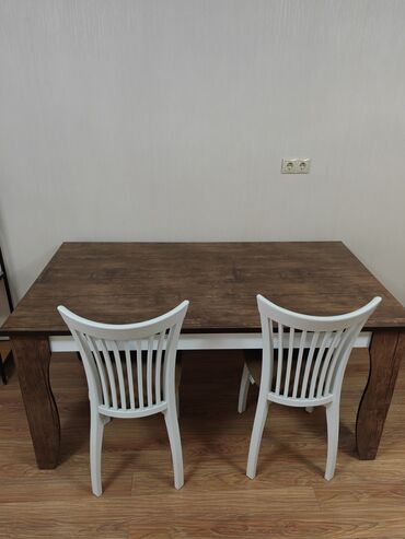 Комплекты столов и стульев: Для кухни, Для гостиной, Б/у, Нераскладной, Прямоугольный стол, 4 стула