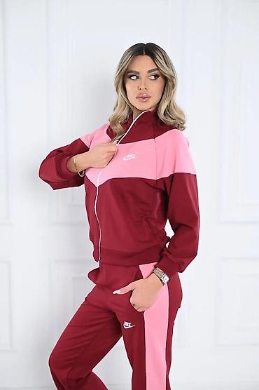 Gornji i donji deo: Ženski trenerka komplet – Nike - Dvodijelni set: gornji deo sa — 4