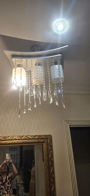 divar ucun isiq: Çılçıraq, 3 lampa, Şüşə — 1