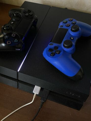 ps4 klaviatura: Playstation 4 500GB ideal veziyyetdedir, hec bir problemi yoxdu