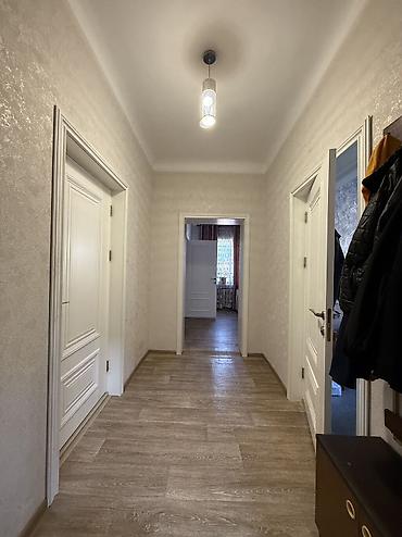 Продажа коттеджей и домов: Продаем дом. ул.Уметалиева/Куренкеева/Кудрука. Площадь дома 70м2, 4 — 9