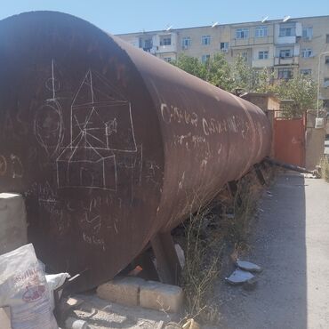 Boçkalar və çəlləklər: Bak, Metal