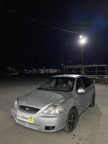 Kia: Kia Rio: 2004 г., 1.6 л, Механика, Бензин, Хэтчбэк
