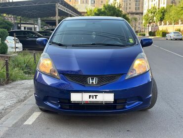 продам фит: Honda Fit: 2008 г., 1.5 л, Вариатор, Бензин, Хэтчбэк