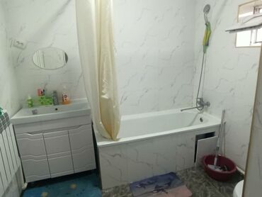 продаю дом в центре бишкека: Дом, 100 м², 3 комнаты, Собственник, Евроремонт