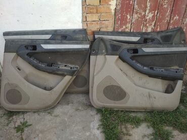 Продаю гараж: Продаю свои вещи из гаража! В наличии есть всё что на фото! Обшивки — 2