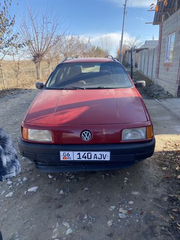 Volkswagen: Volkswagen Passat: 1993 г., 1.8 л, Механика, Бензин, Универсал