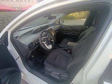 тает: Toyota Prius: 2018 г., 1.8 л, Автомат, Гибрид, Хэтчбэк — 5