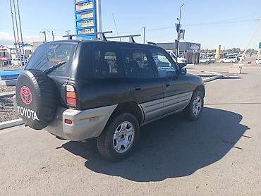 рычаги: Toyota RAV4: 1999 г., 2 л, Автомат, Бензин, Кроссовер — 3