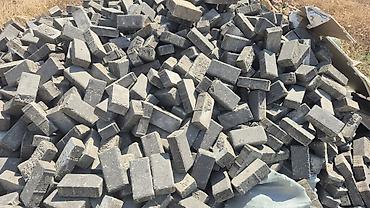 Məhsul: Beton səki daşı (paver) Təsvir: - Material: Yüksək sıxlıqlı lalafo.az -da Məhsul: Beton səki daşı (paver) Təsvir: - Material: Yüksək sıxlıqlı