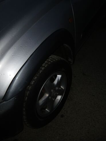 Toyota: Toyota RAV4: 0.2 l | 2002 il Ofrouder/SUV — 6