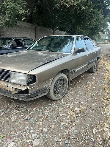 Oldsmobile: BMW : 1990 г., Седан — 4