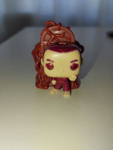 Heykəlciklər: Kinder Surprise “Stranger Things” kolleksiya fiqurları seti. Məzmun — 13