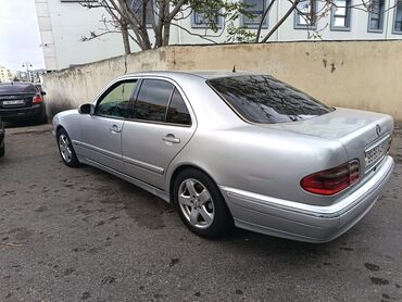 Mercedes-Benz: Mercedes-Benz E-Class: 2.7 l | 1999 il Sedan — 10