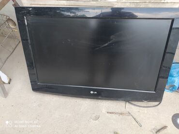 купить бытовую технику в рассрочку: Продаю телик lg работает от санарип. без пульта цена 1500с пылесос