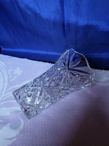 Ostali kućni dekor: Kristalna nova vaza 70te. Vaza kristal,led kristal,rucna — 10