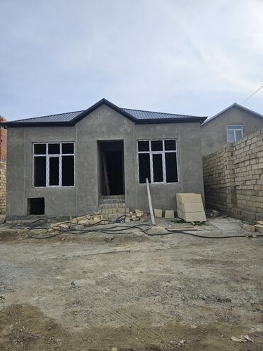 tecili ucuz ev satılır: Məhəmmıtlidə yerləşən 93 kvadrat 3 otaqlı qoşa daş,fundamet 14 lük