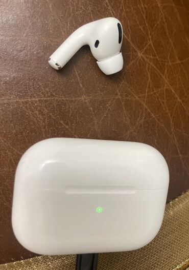 telefon mikrofonu: Məhsul: Simsiz qulaqcıq və şarj futlyarı (in-ear tipli silikon uclu)