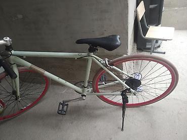 electric bicycle: Городской велосипед с прямой посадкой и легкой рамой цвета мятный — 2