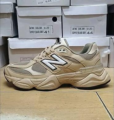 Patike: NB 9060
Cena: 4100 din
Brojevi: 36-41
PS✨ — 8