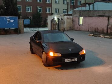 Dacia: Opel Vectra B sedan - Kuzov: 4 qapılı sedan, mat qara rəng