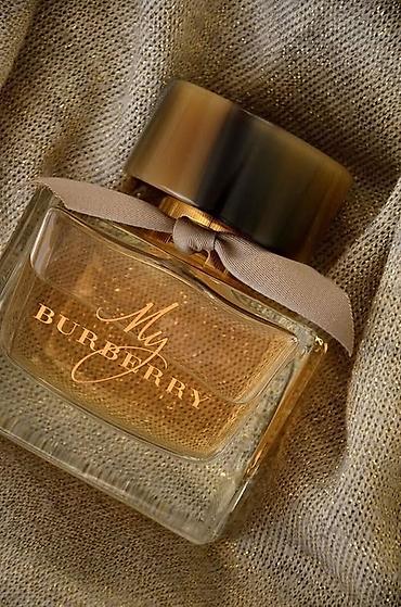 hugo: Parfem na slici je My Burberry Eau de Parfum, luksuzni ženski miris — 1