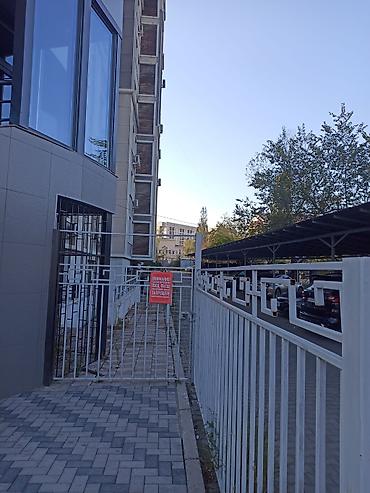 Продажа офисов: Продажа офисов 1300 м², Без ремонта, Без мебели, Многоэтажное здание, 1 этаж — 4