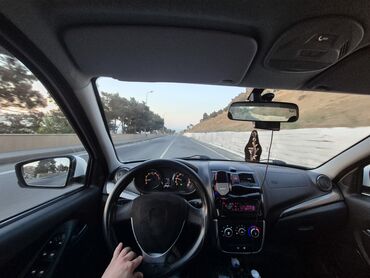 VAZ (LADA): Barter de var Lada Granta modelinin bu ağ rəngli sedanı dörd qapıya və — 14