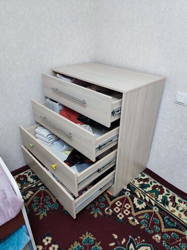 шфанер купе: Шифоньер, Колдонулган, Түз, ЛДСП