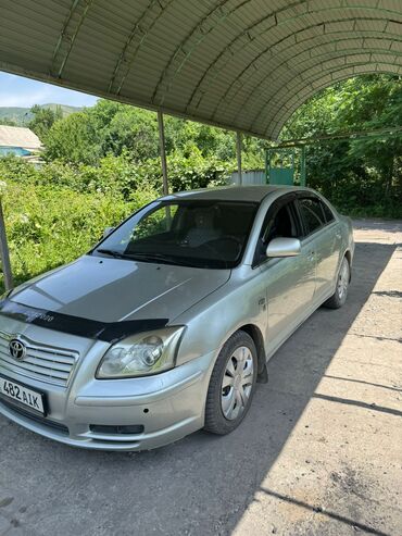 Toyota: Toyota Avensis: 2004 г., 1.8 л, Механика, Бензин, Седан