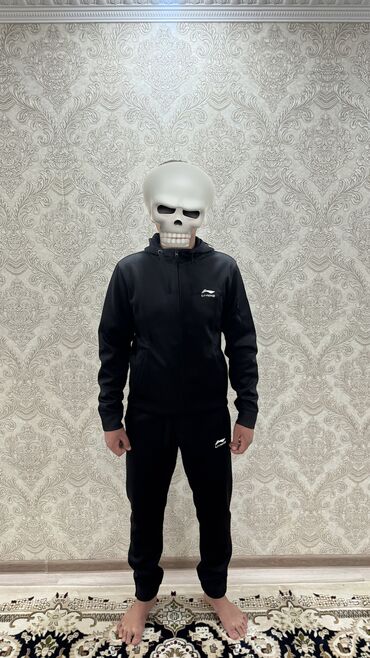 зимный куртка мужской: Мужской спортивный костюм, L (EU 40), Li-Ning, Новый, цвет - Черный, Бесплатная доставка