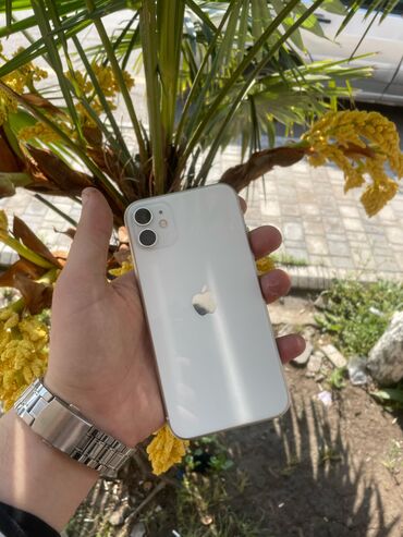 Apple iPhone: IPhone 11, 128 GB, Ağ, Face ID