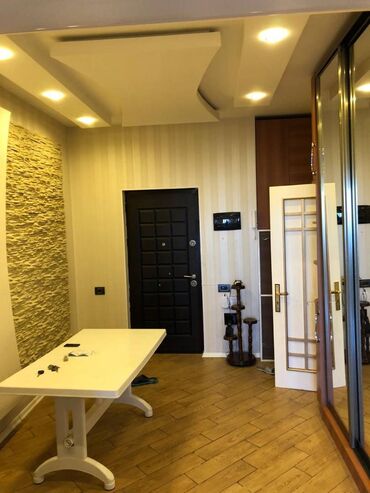 Uzunmüddətli kirayə mənzillər: Binəqədi rayonu,7-ci mikrorayonda, 17 mərtəbəli binanın 6-cı — 10