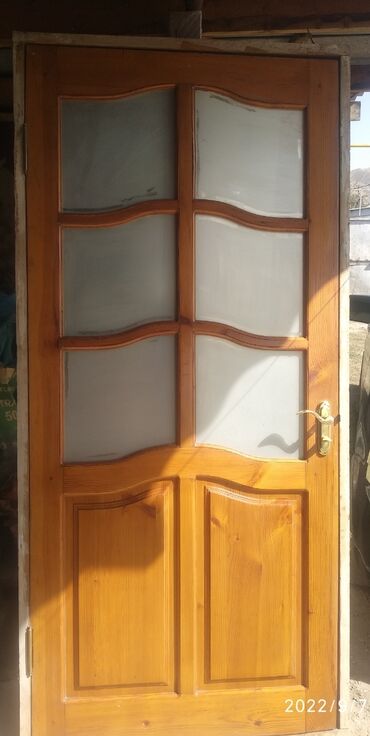 установка деревянных дверей: Продаются б/у двери с рамами толстые, деревянные в отличном состоянии