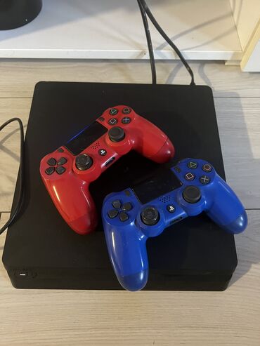 koliko košta sony 4: Sony Playstation 4 500GB slim Dva joysticka radi bez problema