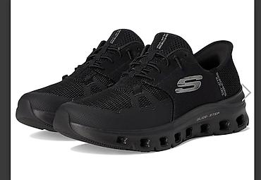 39 р: Мужские кроссовки, 39.5, Skechers, Новый, цвет - Черный — 1