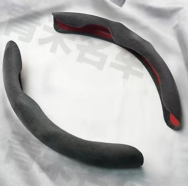 Накладки на руль из алькантары + чехлы для хранения колес 1) Накладки at lalafo.kg Накладки на руль из алькантары + чехлы для хранения колес 1) Накладки