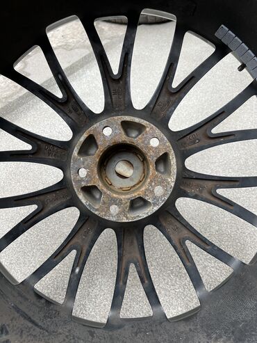 Диски: Литые Диски R 20 Комплект, отверстий - 5, Б/у — 11