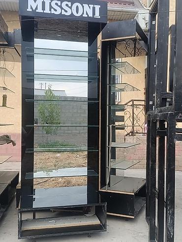 Торговое оборудование: Торговые витрины/стеллажи с зеркальной задней стенкой и стеклянными — 2