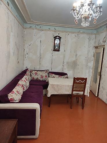 sovetskide satilan evler: Bakı, 3 otaqlı, Köhnə tikili, m. Əhmədli, 64 kv. m — 2